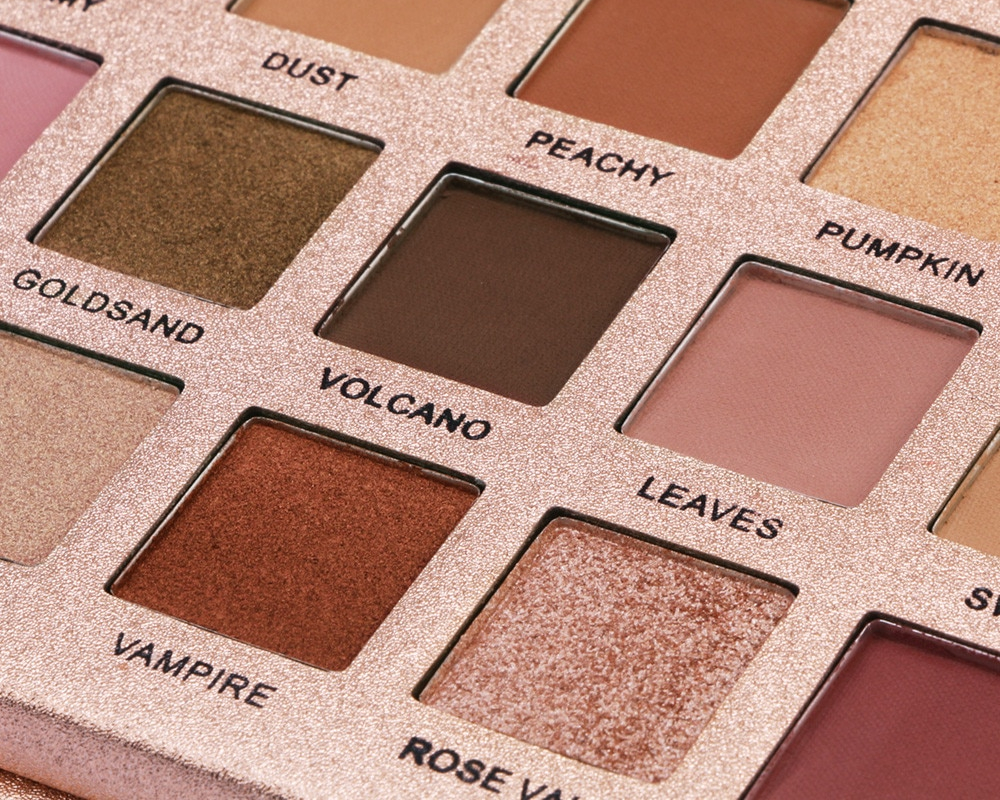 18 Color Shimmer Glitter Eyeshadow - Image 3