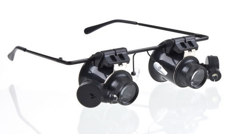 20x Magnifying Glasses with LED lights - Image 4