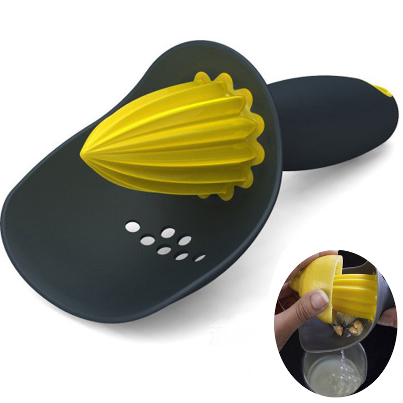 2-in-1 Citrus Juicer With Strainer - Image 5